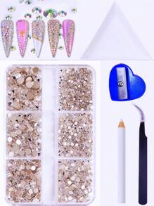Supersparklige Glas-Kristall-Nagelrhinestones mit 6 Fächern in Geschenkbox, inklusive Punktierwerkzeug, Pinzette - komplettes DIY Nagelkunst Set AB-Farbkristallglas-Strass perfekt für Nagelkunst und Make-up, mit dreieckiger Platzierungsschale, Punktierstift, Nagelpinzetten-Set
