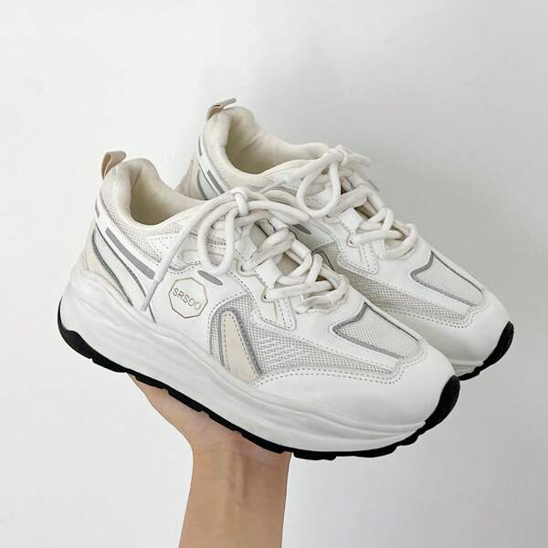 Zapatillas deportivas 2025 de nuevo modelo con suela gruesa para mujer, puntera redonda, cordones de moda, aumento de altura, casual, cómodo y para hacer deporte