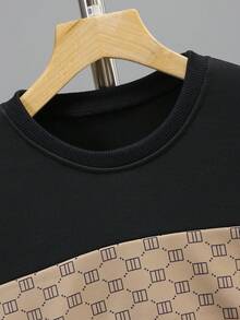 Boys' Casual Simple Spring/Autumn Outfit, 2 Pieces Set Children's Autumn Gold Print Fashionable Casual Patchwork Black Hoodie + Printed Striped Pants Set Boys' Casual Simple Printed Pattern Round Neck Long Sleeve Sweatshirt And Elastic Waist Pants 2 Pieces Set - Khaki - View 5