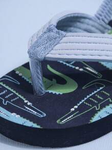 1 Pair Blue Cartoon Crocodile Flat Fashion Beach Style Simple Comfortable Slip-On Sandals, Suitable For Summer (Pattern Randomly Selected)