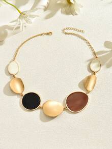 1pc Fashionable Exaggerated Geometric Asymmetrical Multi-Shape Spliced Choker Necklace