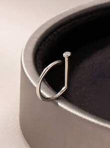 1 Stück hochwertiger D-förmiger Fake Nasenpiercing aus Edelstahl, einfach und personalisiert, 20G nicht durchstochener Körperschmuck ohne Körperpiercing, Anti-Verlust-Design, geeignet für den täglichen Gebrauch von Frauen, mit einem Innendurchmesser von 8 mm/10 mm.