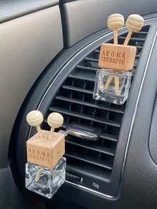 2个装汽车出风口香水瓶空瓶小巧可爱实用出风口装饰夹