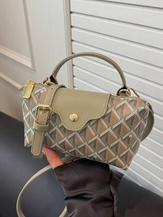 Women's Fashionable And Casual Versatile Contrasting Fabric Dumpling Bag,Minimalist Nylon Square Bag Women Hand Bag, Fashion Handle Purse, Retro Style Handbag With Removable Strap,Handbags For Teen Girls Women College Students,Rookies & White-Collar Workers Perfect For Office,College,Work ,Business,Commute