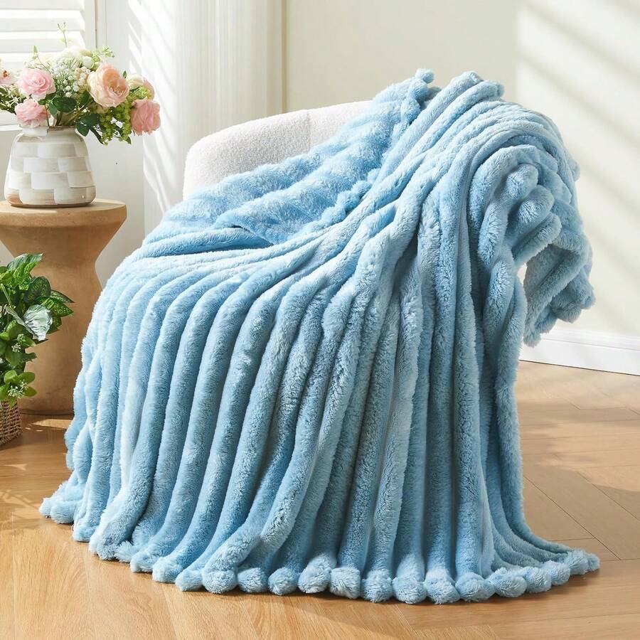 Super Soft King Blanket Pink Premium Silky Flannel Fleece 3D Ribbed Jacquard Lightweight Bed Blanket All Season Use (Pink Ribbed, King(90"X110")) - bergaris biru - View 1