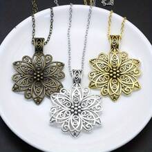 Vintage Hollow Big Flower Pendant Necklace Sweater Chain Floral Design Stylish Retro Victorian Lacework Floral Choker Boho Jewelry For Women Men Mother, Wife, Sister Accessories
