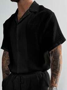 Men's Casual Vacation Summer Outings And Daily Use, Featuring A Classic Solid Color Loose-Fitting Short-Sleeve Shirt With A Button-UP Closure, Ideal For A Hawaiian Beach Getaway, Music Festivals, And Everyday