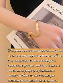 1 件简约时尚不对称金属丝可调节金色袖口，INS 风格设计，个性化简约美学，极简手链，手臂配饰适合女性日常穿着和派对 - 查看 2