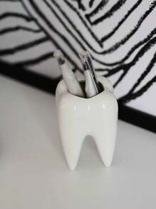 1/2pcs Novelty Teeth Shaped Pen Holder, Creative Desk Decor Gift