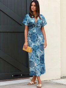 Twist Cut-Out Fitted Floral Print Dress