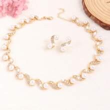 Set de joyería de 3 piezas con forma de S con perlas artificiales, incluyendo pendientes y collar, de estilo popular europeo y americano, adecuado para galas, fiestas y vacaciones - gran regalo para novia, esposa o mejor amiga