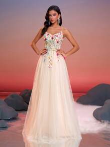 Women's Floral Embroidered Strapless Mesh Hem Formal Evening Gown