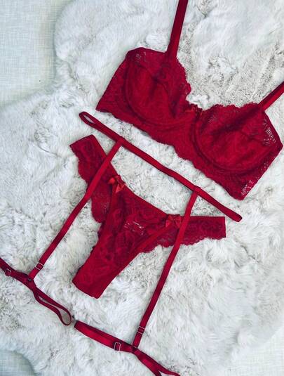 Kit Conjunto Lingerie Sexy de Renda Com Arco Acompanha Cinta Liga  Simples    Clássico Sexy    Renda    Bordado    Conjuntos  Sensuais