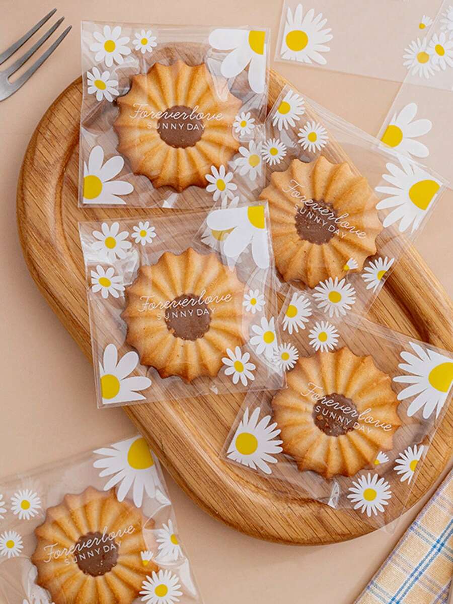 可爱的雏菊透明包装袋，适合家庭烘焙中包装糖果、雪花糕点、月饼、糖果等食品。