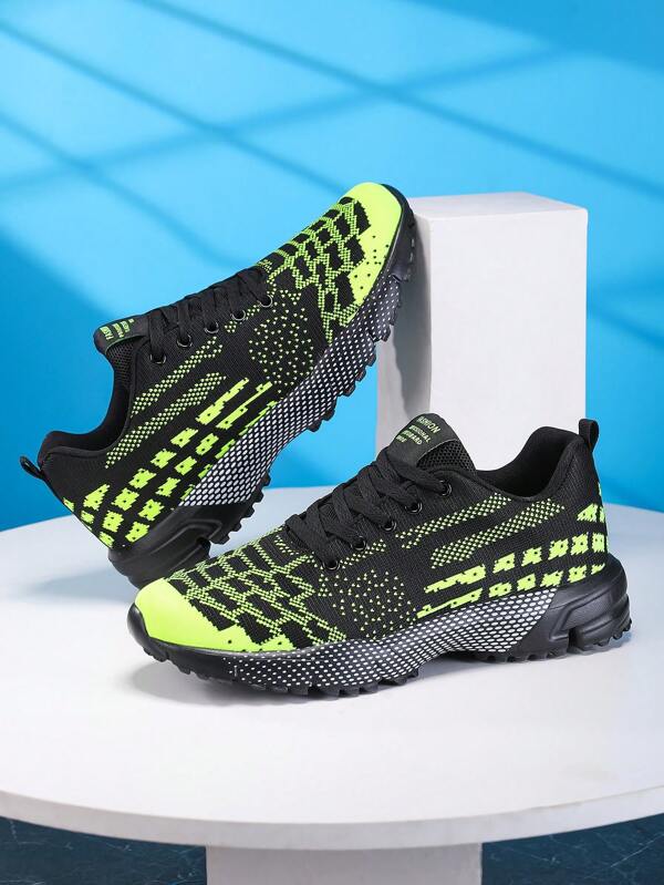 1 par de zapatillas deportivas de suela blanda para hombre, zapatos deportivos ligeros y transpirables de malla adecuados para uso diario en todas las estaciones