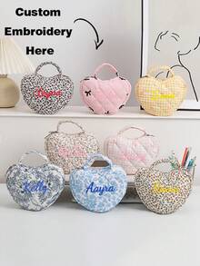 Individuell bestickte gesteppte herzförmige Kosmetiktasche mit Griff, Schleifenblumen-Reise-Make-up-Tasche, tragbare Kulturtasche, Waschbeutel, kleiner Aufbewahrungsorganizer für Mädchen, personalisiertes Geschenk zum Geburtstag oder Feiertag, Weihnachtsgeschenkzubehör - Verschiedenfarbig - Übersicht 2