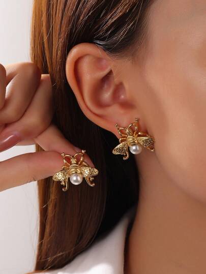 Women's Fashion Luxurious Personalized Bee & Pearl Stud Earrings, High-End Gold-Tone Stainless Steel Earrings Suitable For Daily Commute, Birthday Gift