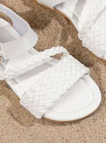 1 Pair Girls Woven Design Flat Sandals, Round Toe Hook And Loop Closure Comfortable Cute Fashion Suitable For Outdoor, Beach Wear In Summer