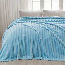 Super Soft King Blanket Pink Premium Silky Flannel Fleece 3D Ribbed Jacquard Lightweight Bed Blanket All Season Use (Pink Ribbed, King(90"X110")) - bergaris biru - View 11