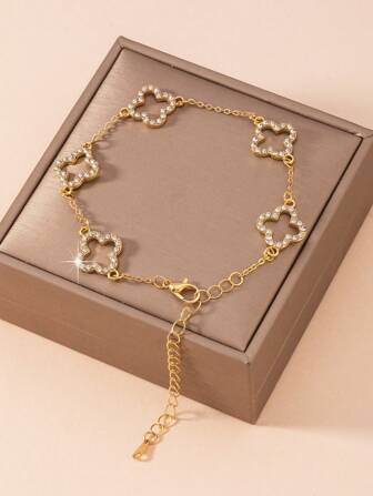 1pc Lucky Cubic Zirconia Clover Design Women's Fashion Bracelet, Surprise Gift For Birthday, Mother, Girlfriend Or Daughter (No Box)