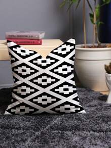 1/2pcs Simple Black & White Geometric Pattern Cushion Cover, Without Insert, Plush Printed Square Pillow Covers, Suitable For Home Decor In Living Room, Bedroom, Sofa, Car, All Seasons