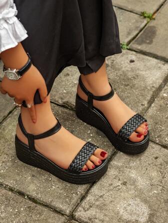 Plus Size Women Summer Shoes New Wedge Thick Sole Platform Peep Toe Casual Comfortable Versatile Elegant Outdoor Daily Sandals