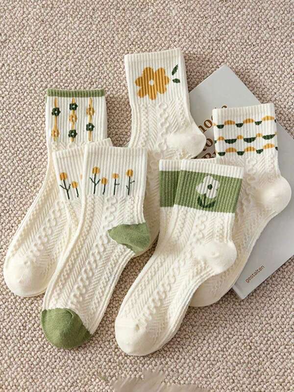 5 Pairs Women Cute Green Flower Patterned Comfortable Breathable Mid-Calf Socks, Versatile