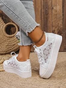 秋冬女士蕾丝刺绣透气平底休闲运动鞋，春夏舒适低帮平底鞋，返校运动鞋