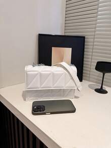 Women's Fashionable Crease Chain Shoulder Bag For Daily Use - Beige - View 7