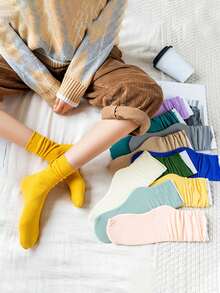 6 أزواج من الجوارب الأحادية اللون متوسطة الطول، متباينة الألوان بطراز رخو عصري (ألوان مختلطة عشوائية)