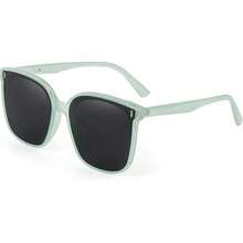 009 Montura verde transparente y lente gris