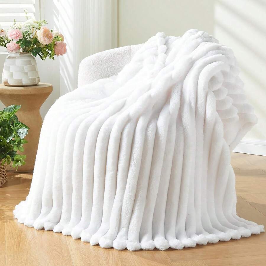 Super Soft King Blanket Pink Premium Silky Flannel Fleece 3D Ribbed Jacquard Lightweight Bed Blanket All Season Use (Pink Ribbed, King(90"X110")) - bergaris putih - View 1