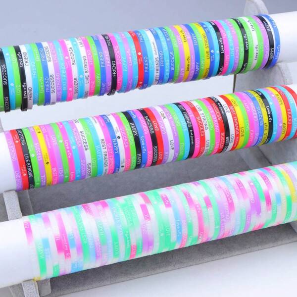100Pcs/Lot Personalized Cool Silicone Men Bracelets Colorful Night Light Style Casual Party Gifts For Friends Daily Wear Accessories
