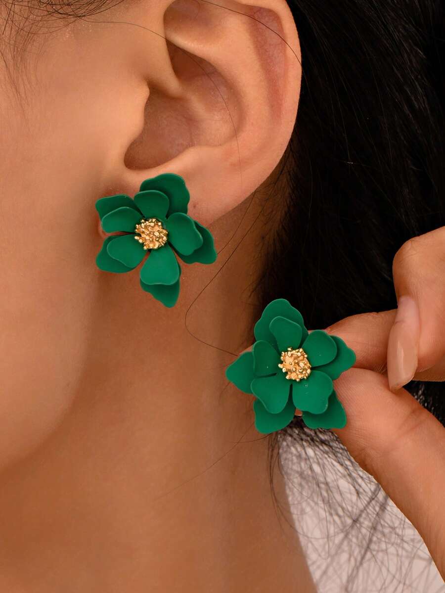 1 Pair Fashionable Floral Stud Earrings, High-End Style Earrings For Women - Green - View 1