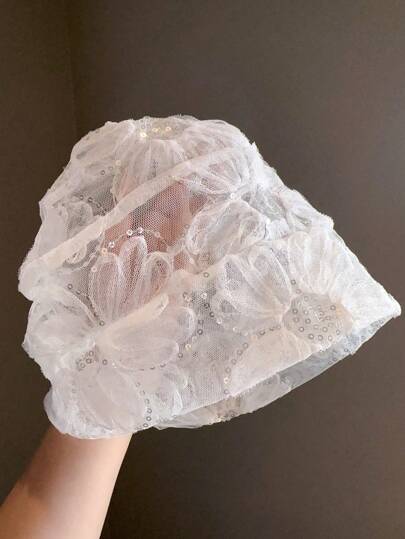 قبعة رقيقة متنفذة بشكل زهرة مرصعة بالترتر طراز عصري، مناسبة للنساء للخروج والسفر