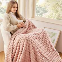 Super Soft King Blanket Pink Premium Silky Flannel Fleece 3D Ribbed Jacquard Lightweight Bed Blanket All Season Use (Pink Ribbed, King(90"X110")) - 粉色 - 查看 2