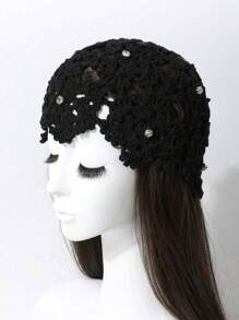 1 Stück handgefertigte atmungsaktive, gehäkelte Damenmütze mit Blumen- und Strass-Dekor, eleganter und leichter vintage gestrickter Beanie-Hut, modischer und vielseitiger Stil und Farbe werden zufällig versendet, für Frühling/Sommer