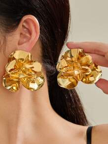 1 paire de boucles d'oreilles cloutées en métal 3D exagérées en forme de fleur, pour femme, usage quotidien, professionnel, voyage, fête
