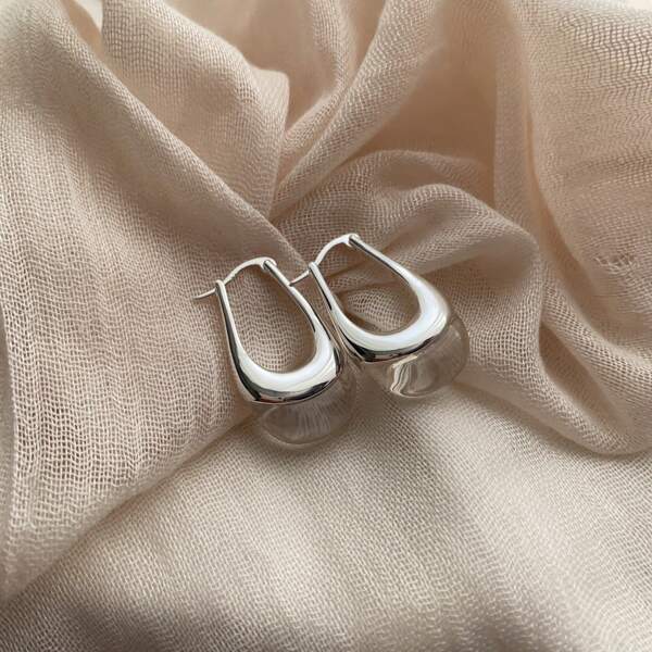Minimalist Indie Design, Asymmetric Metal Earrings In Purple, Edgy Style