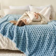 Super Soft King Blanket Pink Premium Silky Flannel Fleece 3D Ribbed Jacquard Lightweight Bed Blanket All Season Use (Pink Ribbed, King(90"X110")) - 藍色 - 查看 3