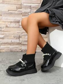 1双女童靴，2025年秋冬新款校园户外休闲短靴