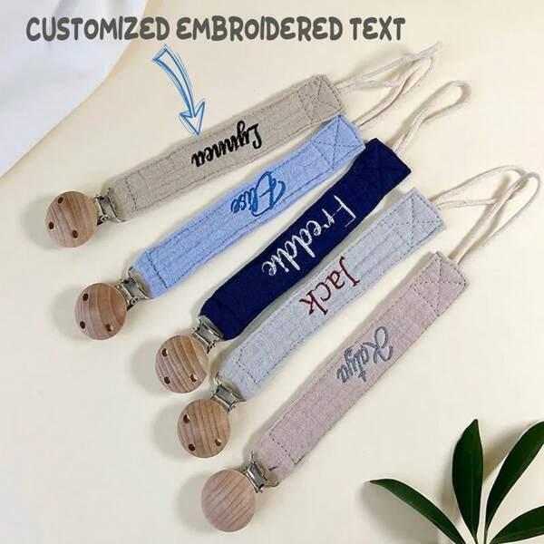 1pc Personalized Embroidered Pacifier Clip, Handmade Embroidered Name Fabric Pacifier Clip With Wooden Clip, Personalized Gift, Friend Gift, Holiday Gift, Birthday Gift, His/Her Ideal Gift,School Supplies,Back To School,School Gift,For Office,For School,For Classroom,For Teacher Gifts,For University,For Colleague,For Dorm Rooms,For Teacher,For Boys And Girls,For Teenagers,Junior High School Students,Middle School Students,High School Senior High School Students,College Students,University Students,Freshman,Sophomore,Underclassmen, ,Colorful,Cute,Adorable,Funny,Kawaii,Y2K,Stylish,Unisex,Casual,Custom,Personalized,Unique,Customized,Ideal Gifts For Him,Ideal Gifts For Her,Her,Boyfriend,Girlfriend,Family,Friends,Delicate Romance, Utilitarian Chic