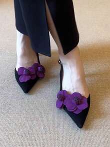 Vintage Peep-Zehen 3D Blumen Wunderschöne Sandalen für Frauen, schmaler Absatz & Knöchelriemen, passend zu Kleidern