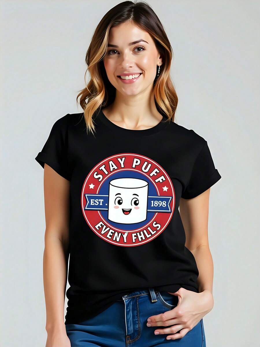 Camiseta negra de mujer con impresión "Stay Puff Enveny Fhills" en algodón 180g, estilo casual con cuello redondo y manga corta, perfecta para añadir un toque divertido y moderno a tu guardarropa. Ideal para fans de diseños creativos y cómodos. - Negro - Ver 1