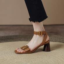 Women Heeled Sandals - 棕色 - 查看 6