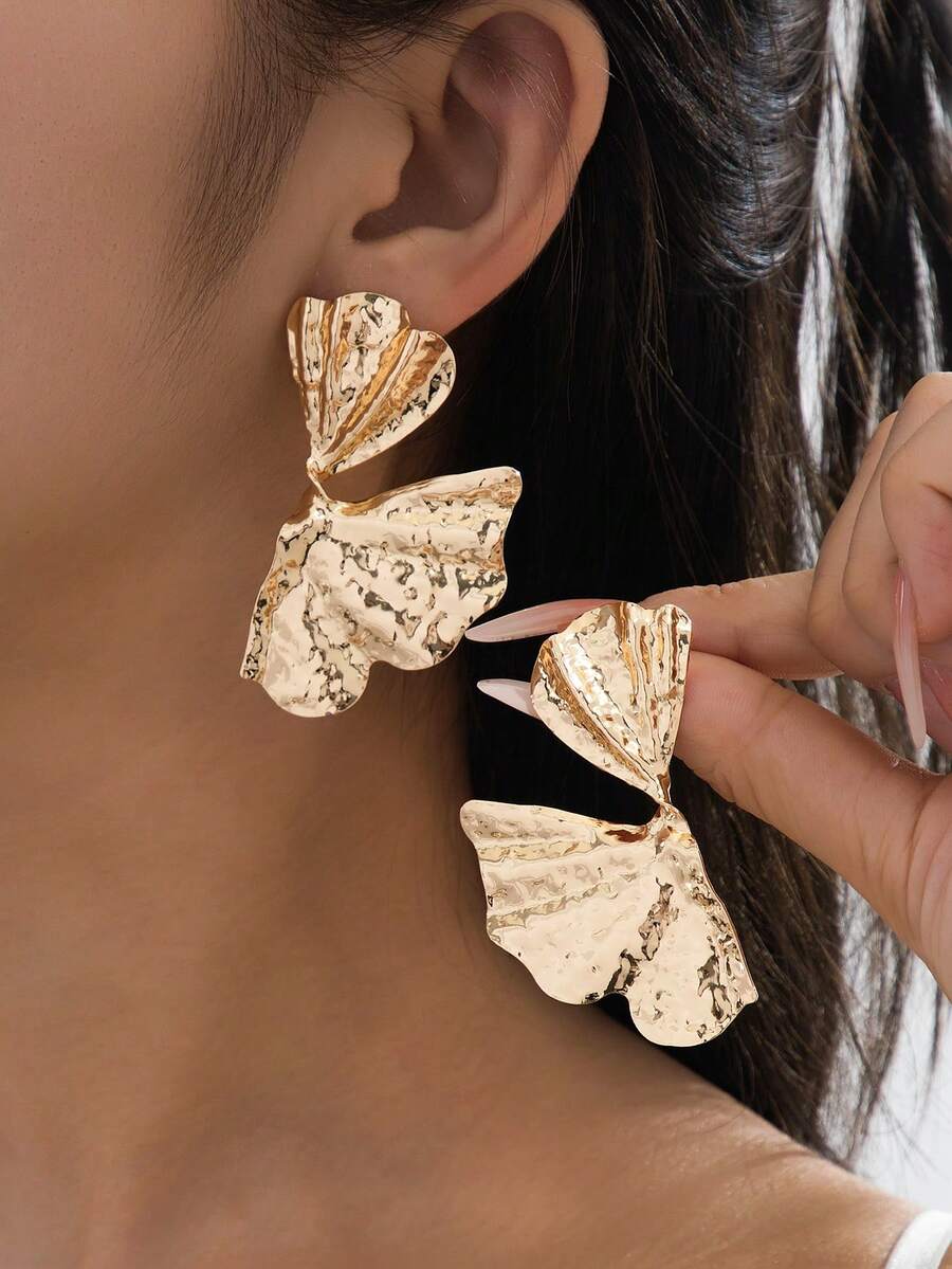 1 Pair Metallic Floral Enameled Earrings, Fashionable & Elegant Women Accessories - Yellow Gold - View 1