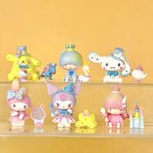 Sanrio Statuina decorativa di Hello Kitty di Sanrio, ornamento per auto, regalo di compleanno, decorazione a forma di gatto KT, decorazione. Giocattolo in confezione cieca, ornamento da scrivania fatto a mano per l'ufficio, ornamento per auto e regalo unico e creativo, in PVC fatto a mano, regalo per festival e compleanni [colore e stile casuali]