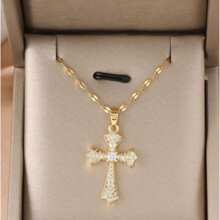 1 pièce Collier du Sacré-Cœur de Jésus pour femmes, pendentif croix en zircone cubique rouge sur chaîne en acier inoxydable. Accessoires de bijouterie, cadeau pour elle, Saint-Valentin
