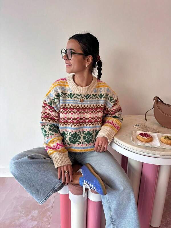 Women's Jacquard Knit Pullover Sweater, Regular Length, Slightly Stretchy, Multi-Color Floral Pattern, Casual Autumn/Winter