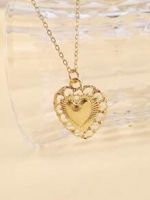 European & American Style Openwork Metal Heart Pendant Necklace, Delicate Luxe Heart Charm, Gift Jewelry For Valentine's Day